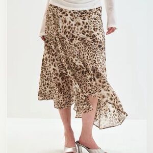 Leopard Print Midi Skirt